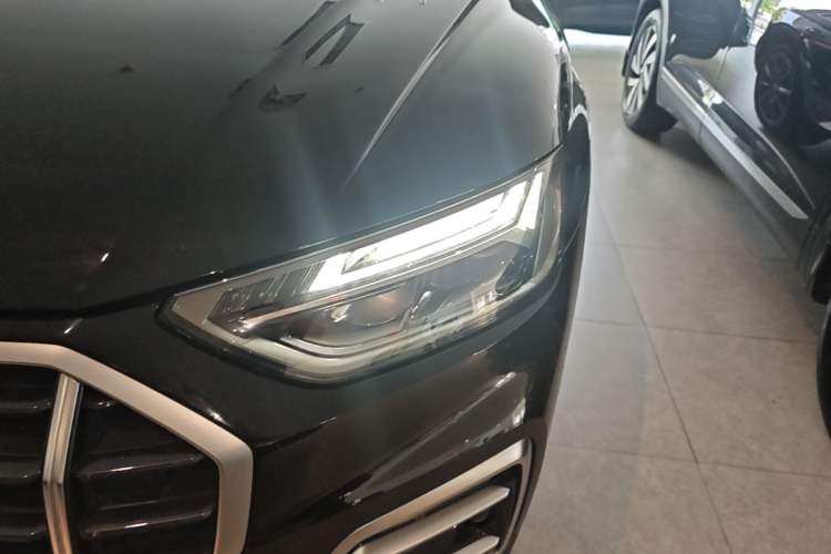 Used Audi Q5L 2022 40T Luxury Elegant Model Left Front Headlight