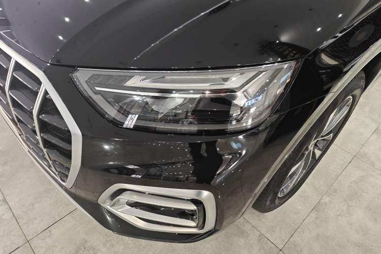 Used Audi Q5L 2022 40T Luxury Elegant Model Left Front Headlight