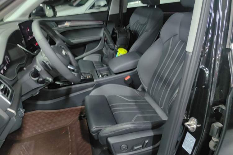 Used Audi Q5L 2022 45T Luxury Dynamic Model Left Front Seat