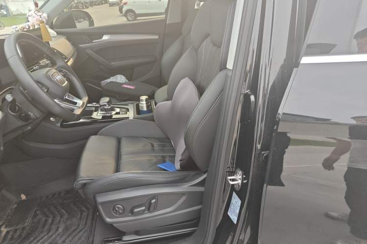 Used Audi Q5L 2022 40T Fashionable and Dynamic Model Left Front Seat