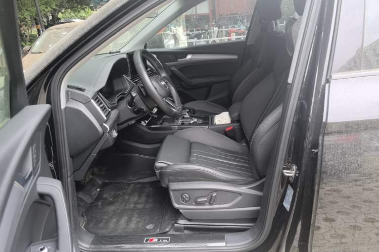 Used Audi Q5L 2022 40T Fashionable and Dynamic Model Left Front Seat