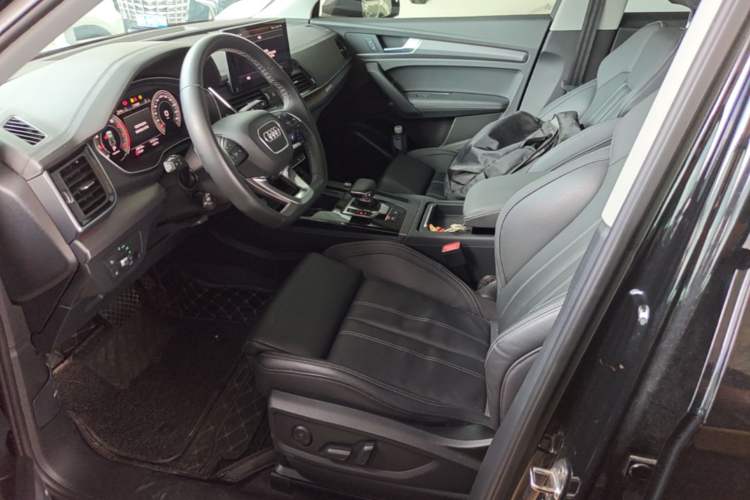 Used Audi Q5L 2022 40T Fashionable and Dynamic Model Left Front Seat