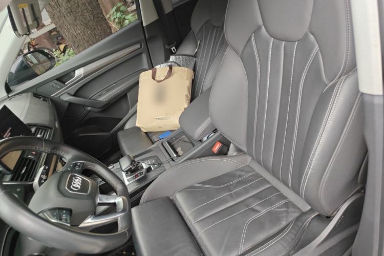 Used Audi Q5L 2022 40T Luxury Dynamic Model Left Front Seat