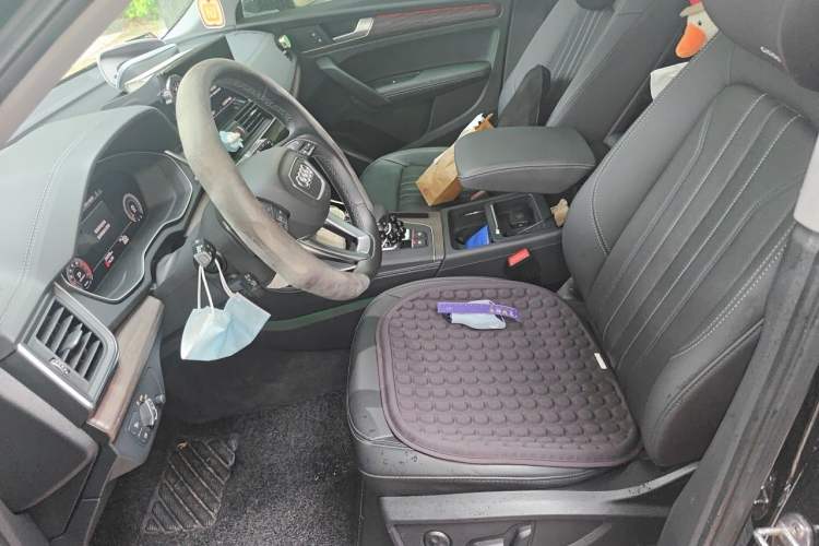 Used Audi Q5L 2022 40T Luxury Elegant Model Left Front Seat