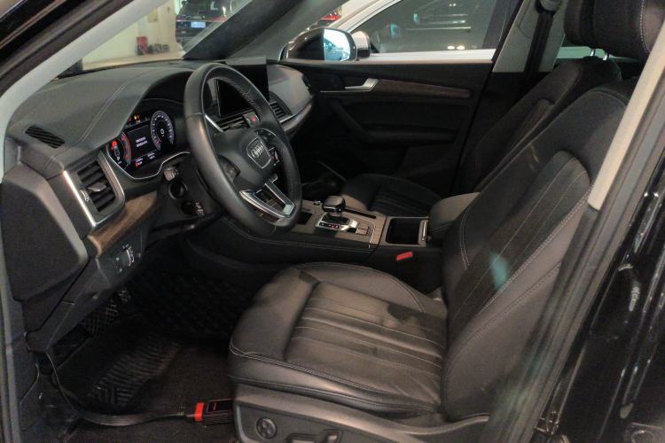 Used Audi Q5L 2022 40T Luxury Elegant Model Left Front Seat