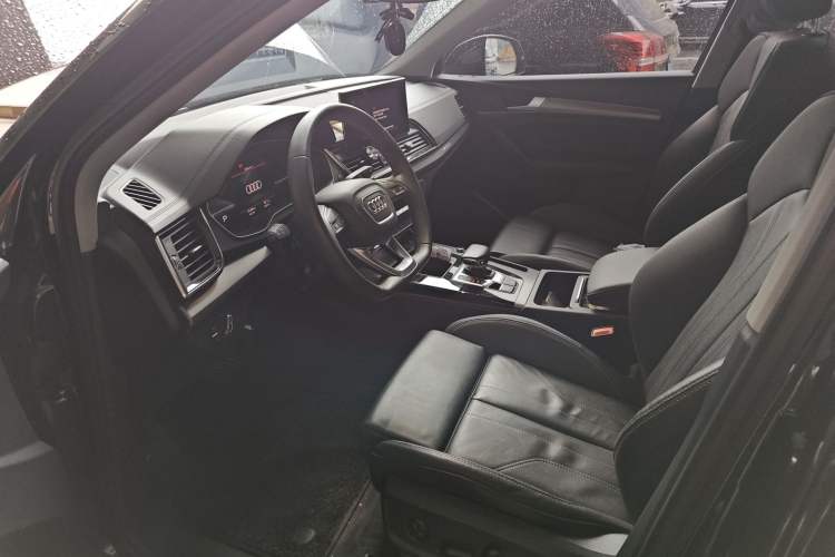 Used Audi Q5L 2022 40T Luxury Dynamic Model Left Front Seat