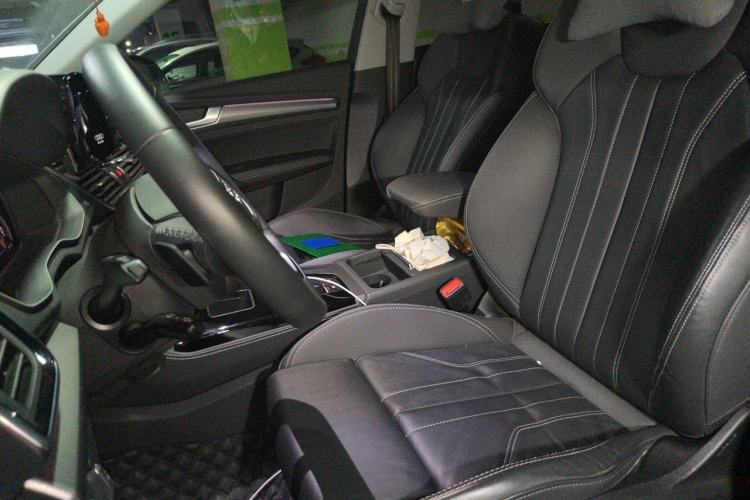 Used Audi Q5L 2022 40T Luxury Dynamic Model Left Front Seat