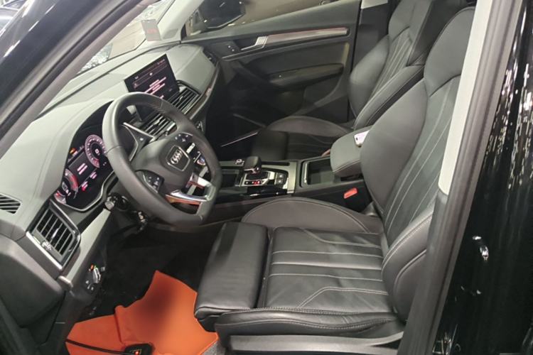 Used Audi Q5L 2022 45T Luxury Dynamic Model Left Front Seat