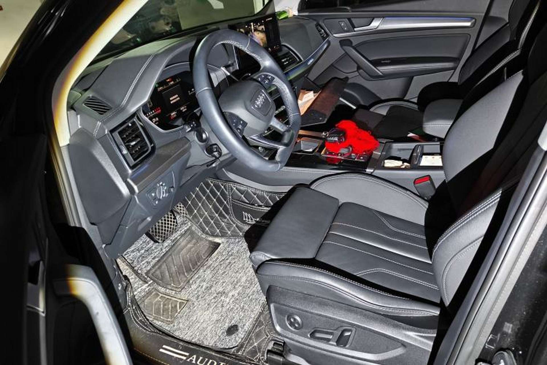 Used Audi Q5L 2022 40T Luxury Dynamic Model Left Front Seat