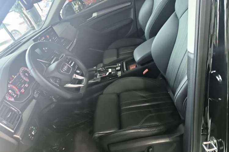 Used Audi Q5L 2022 40T Luxury Dynamic Model Left Front Seat