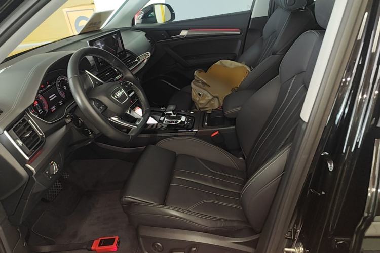 Used Audi Q5L 2022 Updated 40T Luxury Dynamic Edition Left Front Seat