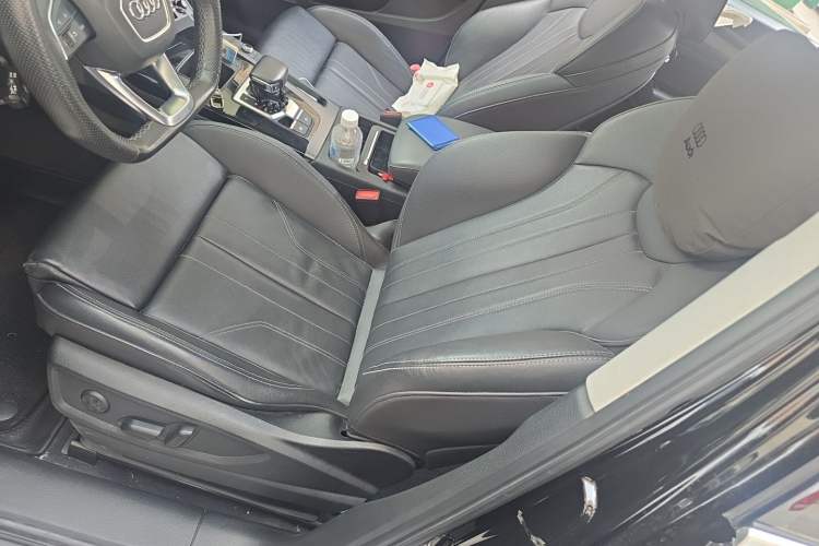 Used Audi Q5L 2022 45T Luxury Dynamic Model Left Front Seat