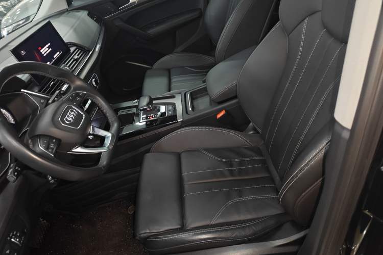 Used Audi Q5L 2022 40T Luxury Dynamic Model Left Front Seat