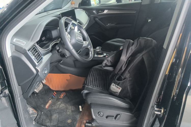Used Audi Q5L 2022 40T Luxury Dynamic Model Left Front Seat