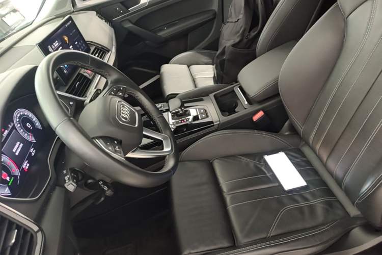 Used Audi Q5L 2022 Updated 45T Luxury Dynamic Version Left Front Seat