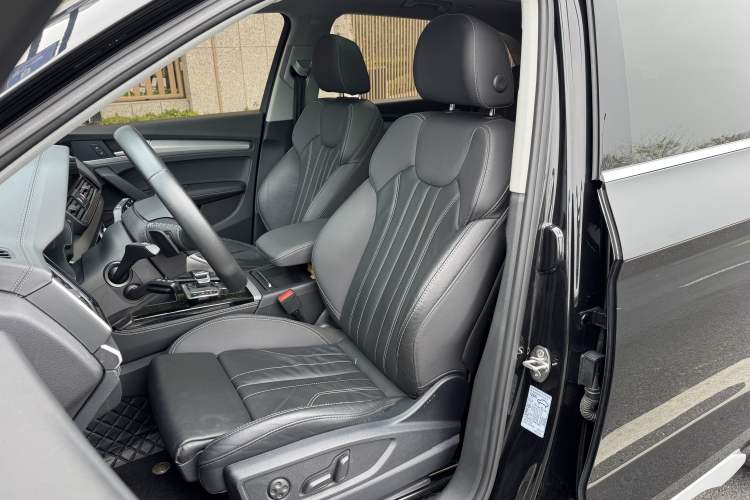 Used Audi Q5L 2022 40T Fashionable and Dynamic Model Left Front Seat