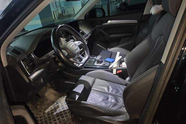 Used Audi Q5L 2022 40T Luxury Dynamic Model Left Front Seat