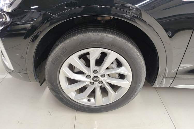 Used Audi Q5L 2022 40T Luxury Dynamic Model Left Front Wheel Hub