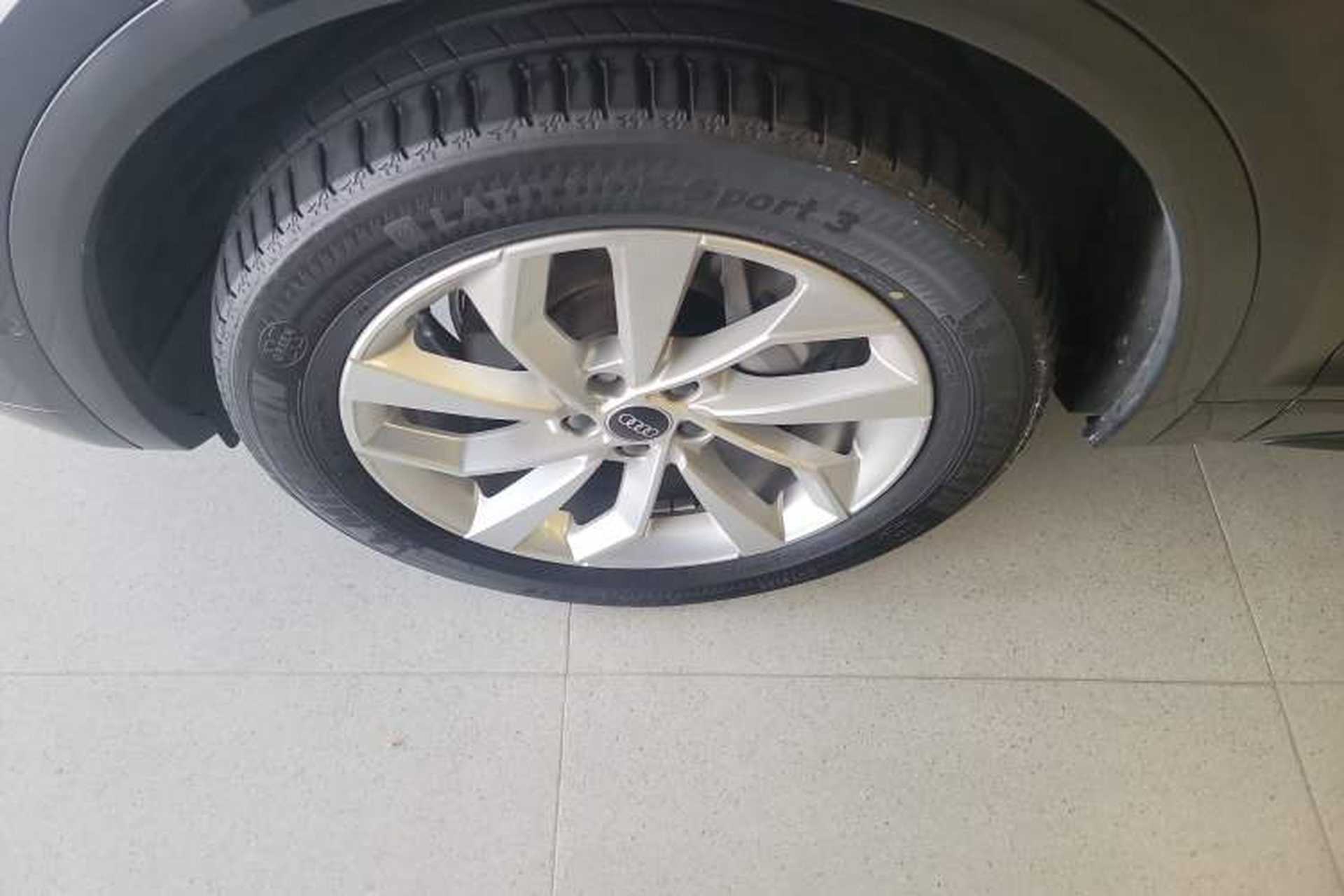 Used Audi Q5L 2022 40T Luxury Dynamic Model Left Front Wheel Hub
