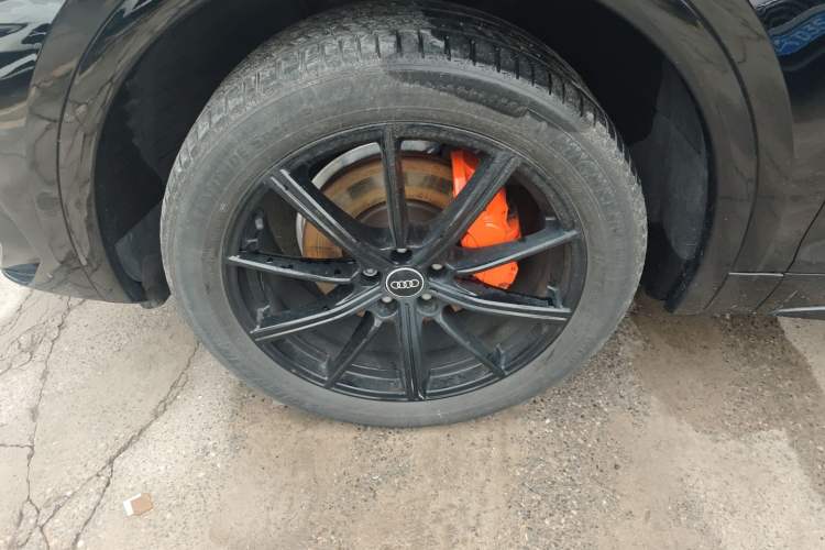 Used Audi Q5L 2022 Updated 40T Luxury Dynamic Edition Left Front Wheel Hub