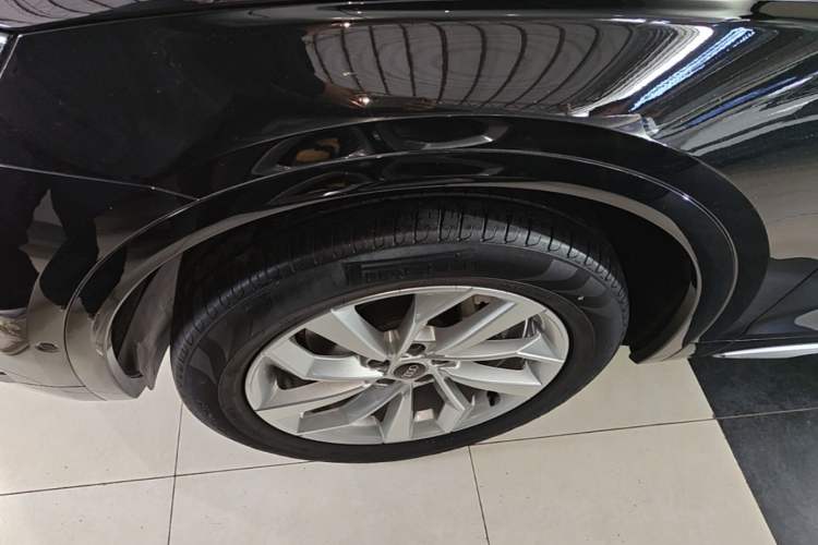 Used Audi Q5L 2022 Updated 40T Luxury Dynamic Edition Left Front Wheel Hub