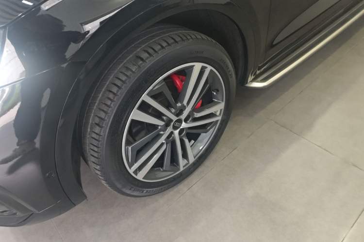 Used Audi Q5L 2022 Updated 45T Prestige Dynamic Edition Left Front Wheel Hub