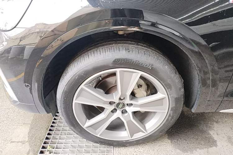 Used Audi Q5L 2022 45T Luxury Dynamic Model Left Front Wheel Hub