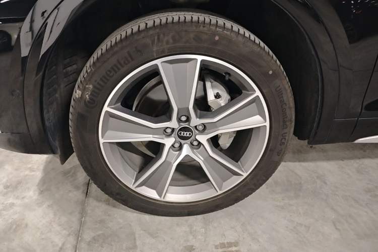 Used Audi Q5L 2022 45T Luxury Dynamic Model Left Front Wheel Hub