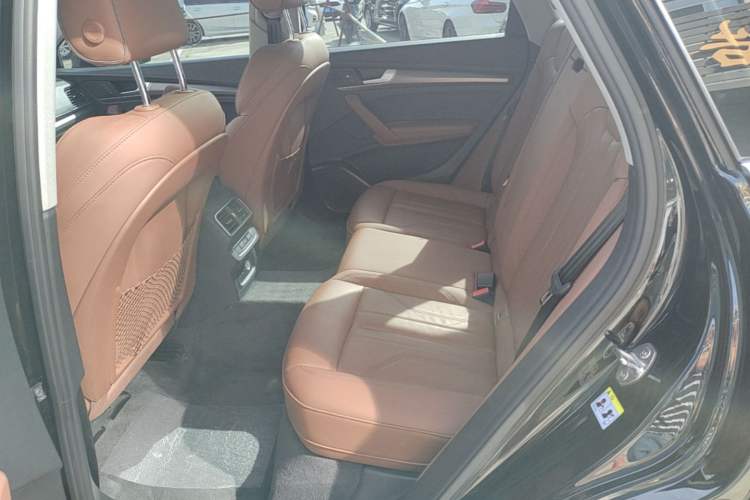 Used Audi Q5L 2022 40T Luxury Dynamic Model Left Rear Seat