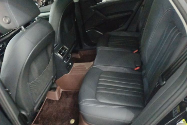 Used Audi Q5L 2022 40T Fashionable and Elegant Model Left Rear Seat