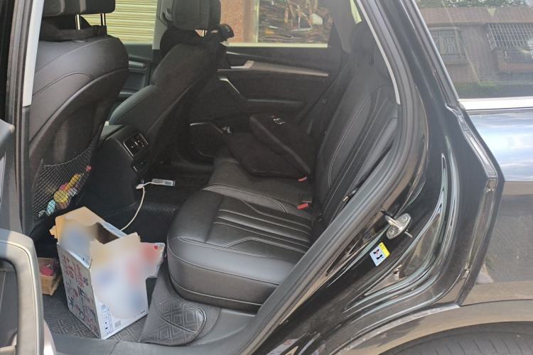 Used Audi Q5L 2022 40T Luxury Dynamic Model Left Rear Seat