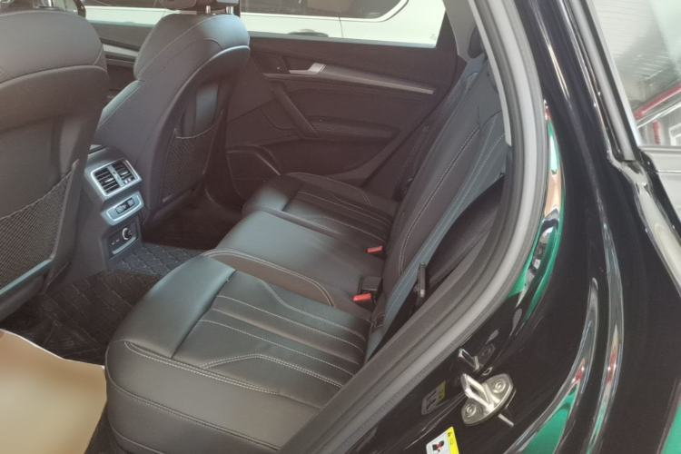 Used Audi Q5L 2022 Updated 45T Luxury Dynamic Version Left Rear Seat