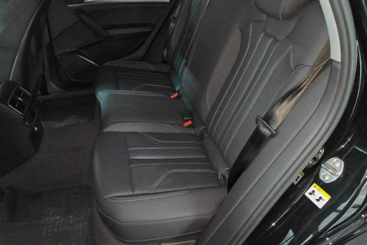 Used Audi Q5L 2022 40T Luxury Dynamic Model Left Rear Seat