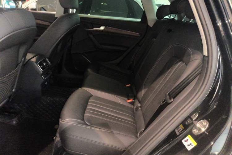Used Audi Q5L 2022 40T Luxury Elegant Model Left Rear Seat