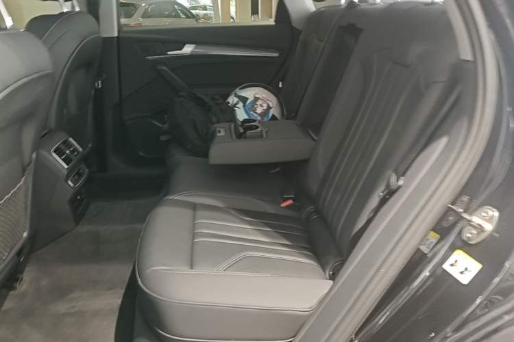 Used Audi Q5L 2022 40T Luxury Dynamic Model Left Rear Seat