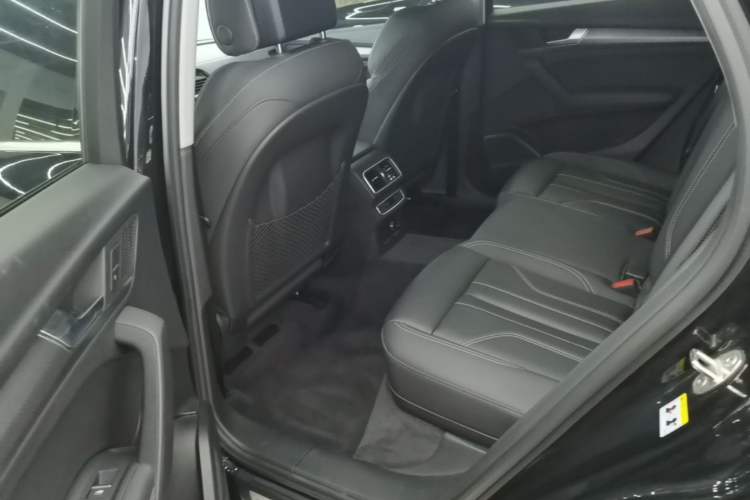 Used Audi Q5L 2022 Updated 45T Luxury Dynamic Version Left Rear Seat