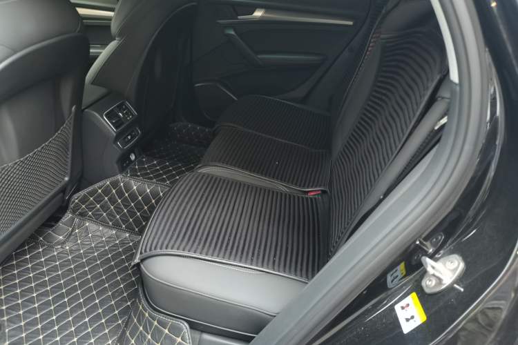 Used Audi Q5L 2022 Updated 40T Luxury Dynamic Edition Left Rear Seat