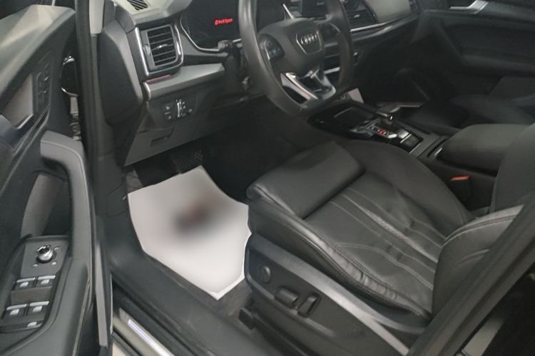 Used Audi Q5L 2022 Updated 45T Luxury Dynamic Version Left Rear Seat