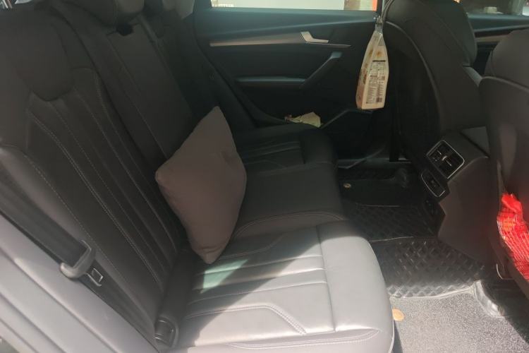 Used Audi Q5L 2022 Updated 45T Luxury Dynamic Version Left Rear Seat