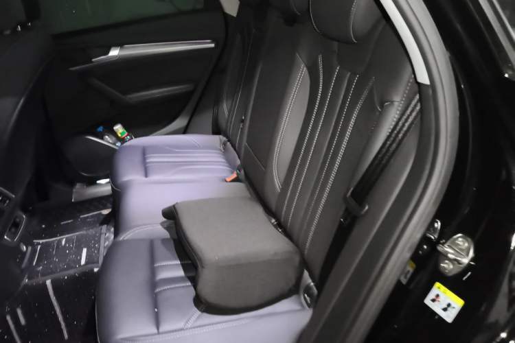 Used Audi Q5L 2022 40T Luxury Dynamic Model Left Rear Seat