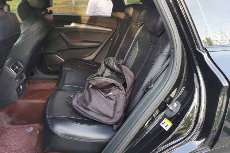 Used Audi Q5L 2022 40T Luxury Dynamic Model Left Rear Seat