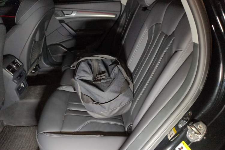 Used Audi Q5L 2022 Updated 45T Luxury Dynamic Version Left Rear Seat