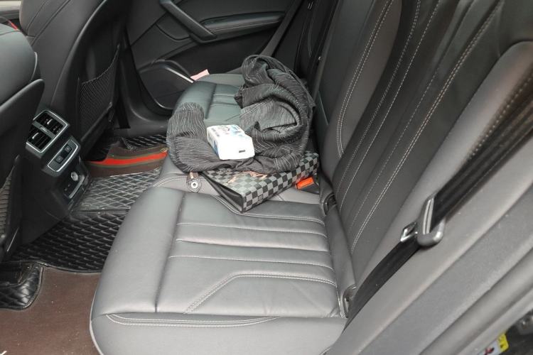 Used Audi Q5L 2022 40T Fashionable and Dynamic Model Left Rear Seat