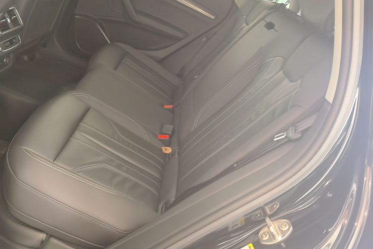 Used Audi Q5L 2022 Updated 40T Luxury Dynamic Edition Left Rear Seat