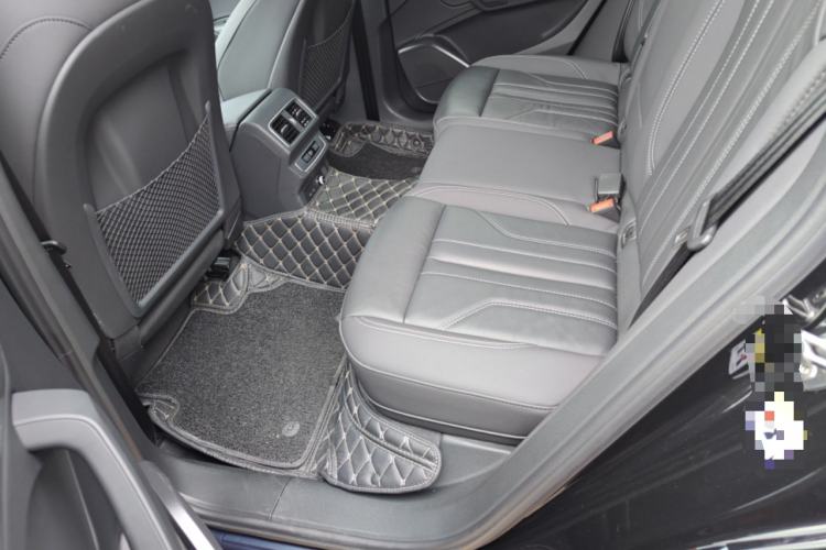Used Audi Q5L 2022 40T Fashionable and Dynamic Model Left Rear Seat