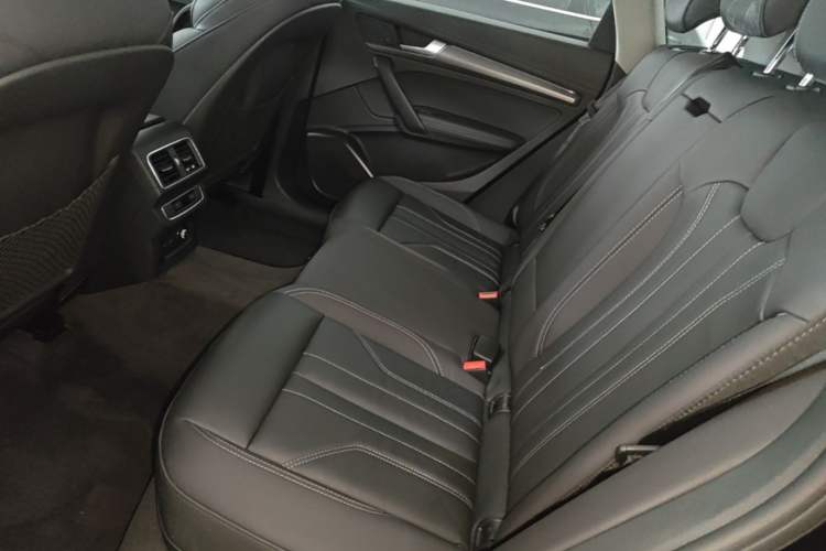 Used Audi Q5L 2022 Updated 40T Luxury Dynamic Edition Left Rear Seat