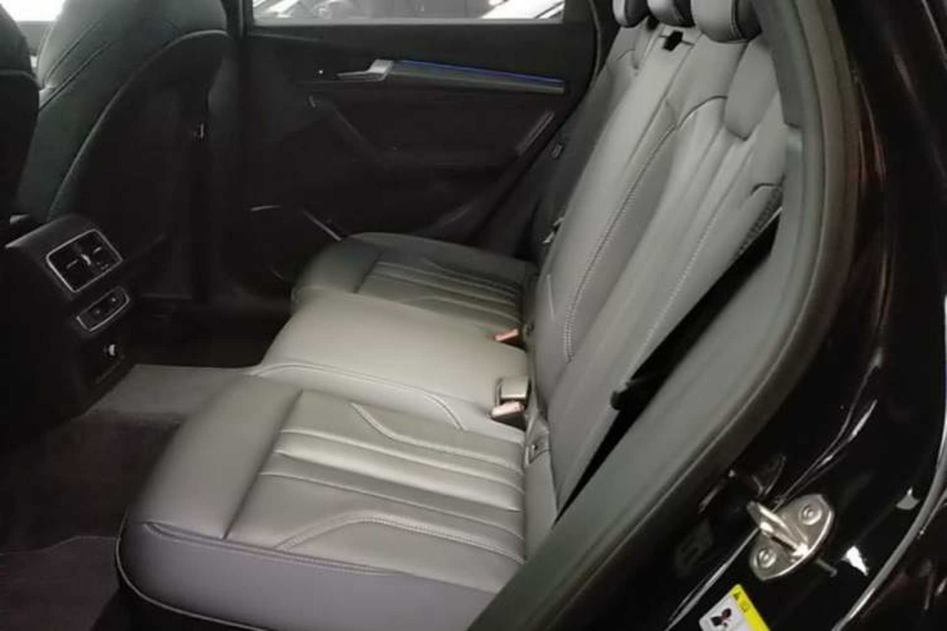 Used Audi Q5L 2022 40T Fashionable and Dynamic Model Left Rear Seat