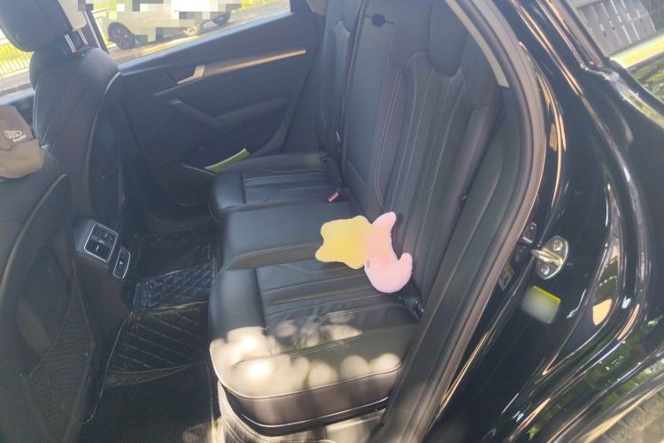 Used Audi Q5L 2022 40T Luxury Dynamic Model Left Rear Seat