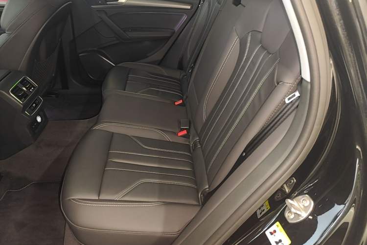 Used Audi Q5L 2022 Updated 40T Luxury Dynamic Edition Left Rear Seat