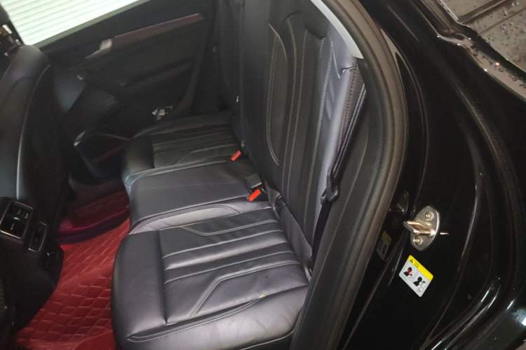 Used Audi Q5L 2022 Updated 45T Luxury Dynamic Version Left Rear Seat